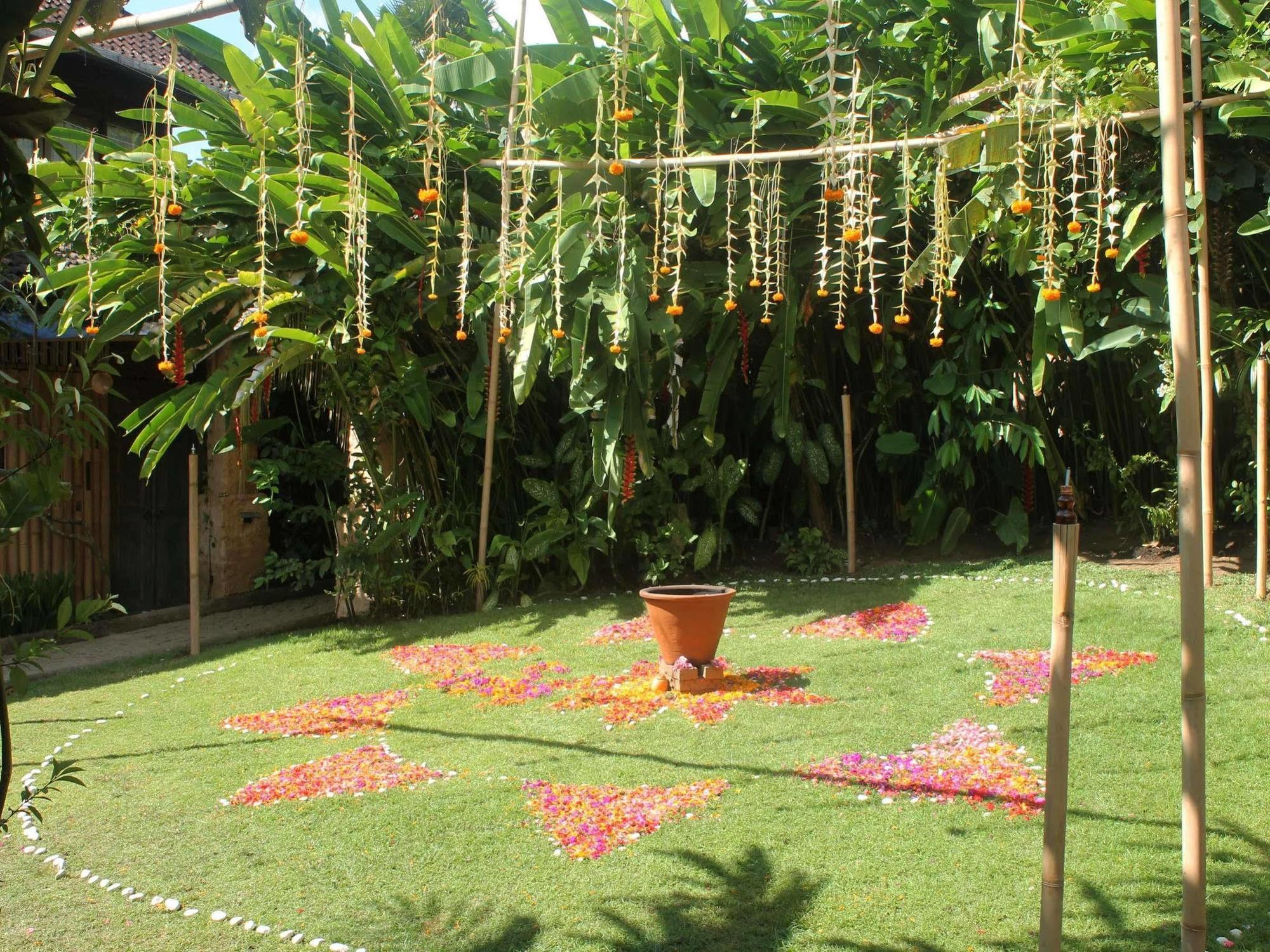 Villa Gaia Ubud Exteriör bild